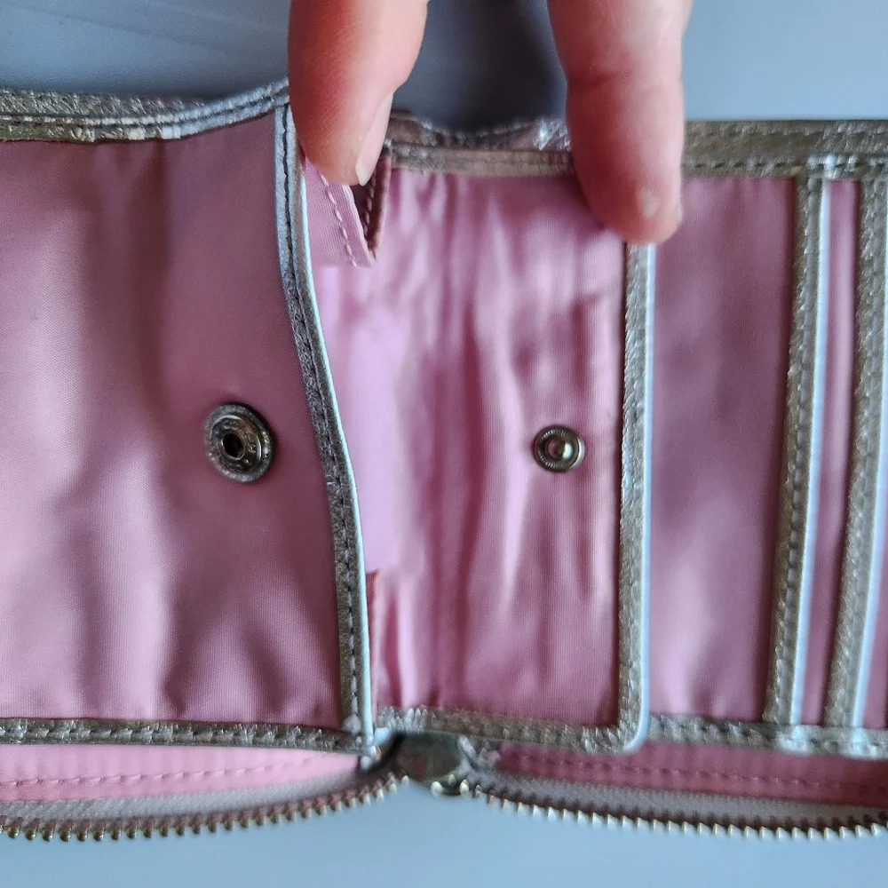 Coach Poppy Irridescent Shimmer Leather Square Zipper Wallet - Picture 6 of 9